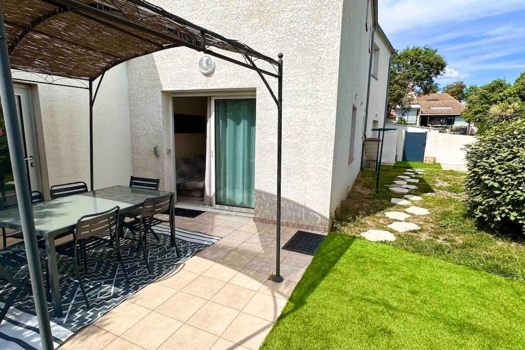 Sussargues Appart Independent Garden Pool & Spa מראה חיצוני תמונה